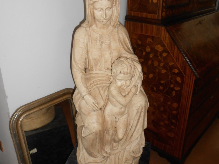 MADONNA IN MARMO GIALLO PRIMI 900
